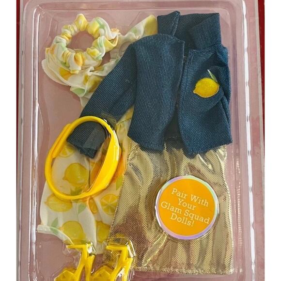 Strawberry Shortcake LEMON MERINGUE Clothing Outfits Unboxed & 2 Barbie Dolls - Picture 12 of 15